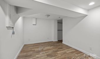 175 Chatham Rd, Asheville, NC 28804