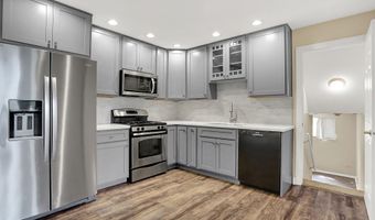 8014 Jeff Rd, Indianapolis, IN 46217