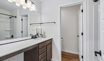 8 Liam Ct, Algonquin, IL 60102