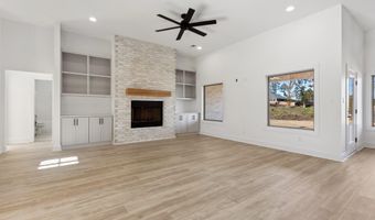 1165 Duke Dr, Bauxite, AR 72011