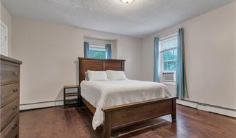 86 Westwood Ave, Cranston, RI 02905
