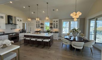 281 7th St, Avalon, NJ 08202