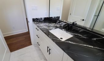 3076 Avilla Manor Trl, Alexander, AR 72002