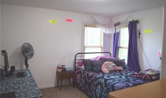 4777 Waterloo Rd, Atwater, OH 44201