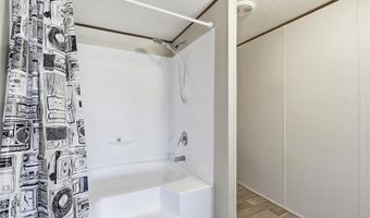 8800 Dons Ct, Alvarado, TX 76009