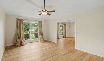 2186 Atkinson Rd, Biloxi, MS 39531