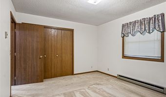 1412 Devney Dr, Altoona, WI 54720