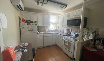 38 Freebody St 205, Newport, RI 02840