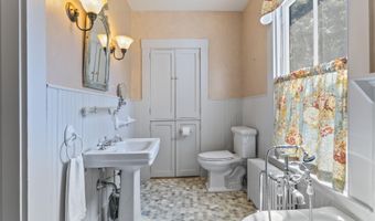 999 High St, Bath, ME 04530