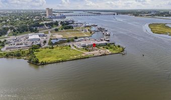 540 Bayview Ave, Biloxi, MS 39530
