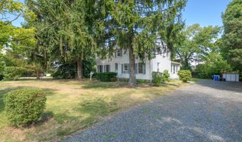 315 Leonardville Rd, Belford, NJ 07718