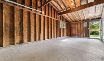 3805 Gilroy Rd, Columbus, OH 43227