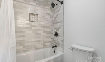 8 Indian Ridge Rd, Asheville, NC 28803