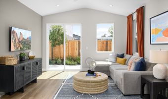 2460 MIDNIGHT Ln, Santa Rosa, CA 95403