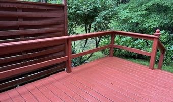 11 Evergreen Ln, Brattleboro, VT 05301