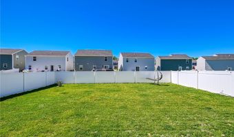1112 Hidden Lake Blvd, Akron, OH 44312