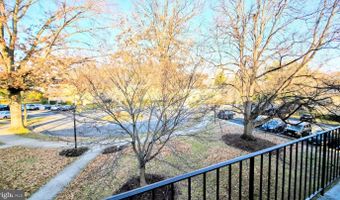 10636 MONTROSE Ave #201, Bethesda, MD 20814