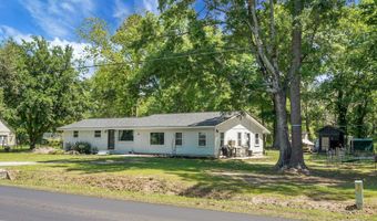 1192 Church Of God Rd, Bonneau, SC 29431