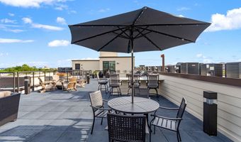 701 N HENRY St 204, Alexandria, VA 22314