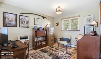 2107 8th St, Cody, WY 82414