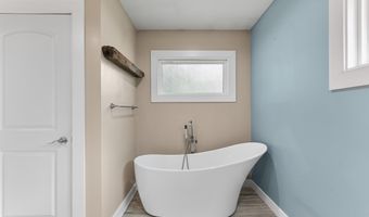 1305 S 4th Ave, Beatrice, NE 68310