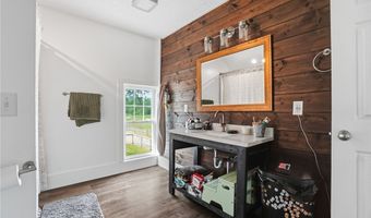 6246 Slater Rd, Andover, OH 44003