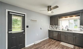 3261 Dewalt Dr, Akron, OH 44312