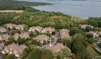 2 Seal Island Rd, Bristol, RI 02809