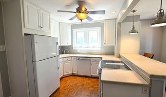 14 HILLSIDE Rd, Claymont, DE 19703