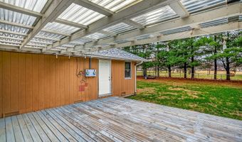 1006 Baretta Ct, Aurora, MO 65605