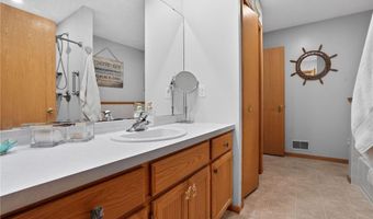13310 Glenhaven Ct, Apple Valley, MN 55124