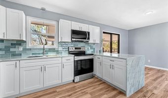 6 Ipswich Dr, Bella Vista, AR 72714