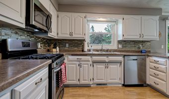 1002 S COVENANT Ln, Appleton, WI 54915