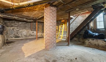 19 Elm St, Ansonia, CT 06401