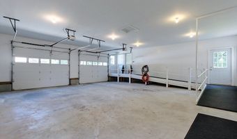16 Rangeway Rd, Billerica, MA 01862
