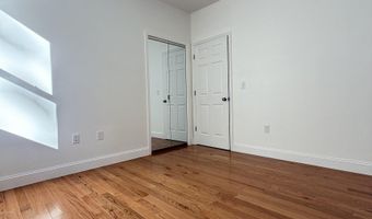 92 W 6TH St, Bayonne, NJ 07002