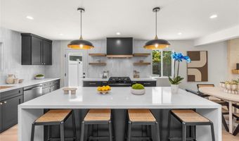 4858 E Mckay Cir, Anaheim, CA 92807