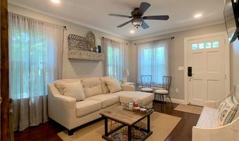 18 Sylvan St, Newport, RI 02840
