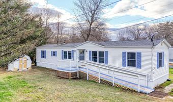 32 Sparrow Dr, Augusta, ME 04330