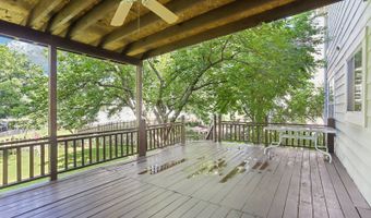 1439 Greenfield Crossing Ct, Ballwin, MO 63021
