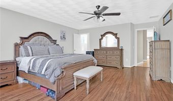 5 WEYMOUTH Ln, Coventry, RI 02816