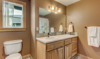 61390 Merriewood Ct, Bend, OR 97702