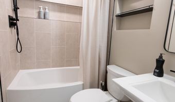 43578 BLACKSMITH Sq, Ashburn, VA 20147