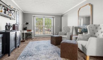 2173 Canterbury Cir, Akron, OH 44319