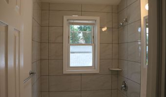264 Pearl Harbor St, Bridgeport, CT 06610