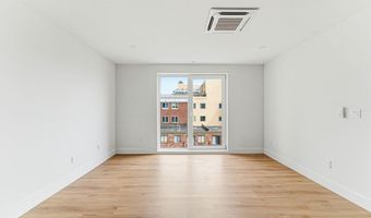 1035 Commonwealth Ave 606, Boston, MA 02215