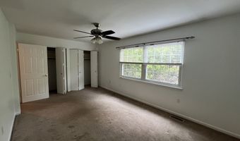 93 Park Ave 1505, Danbury, CT 06810