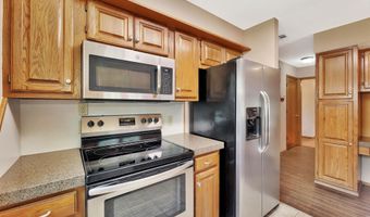 324 N Lakeside Dr, Andover, KS 67002
