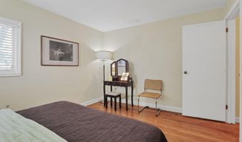 1205 Kenwick Rd, Columbus, OH 43209