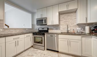 1200 N NASH St 232, Arlington, VA 22209